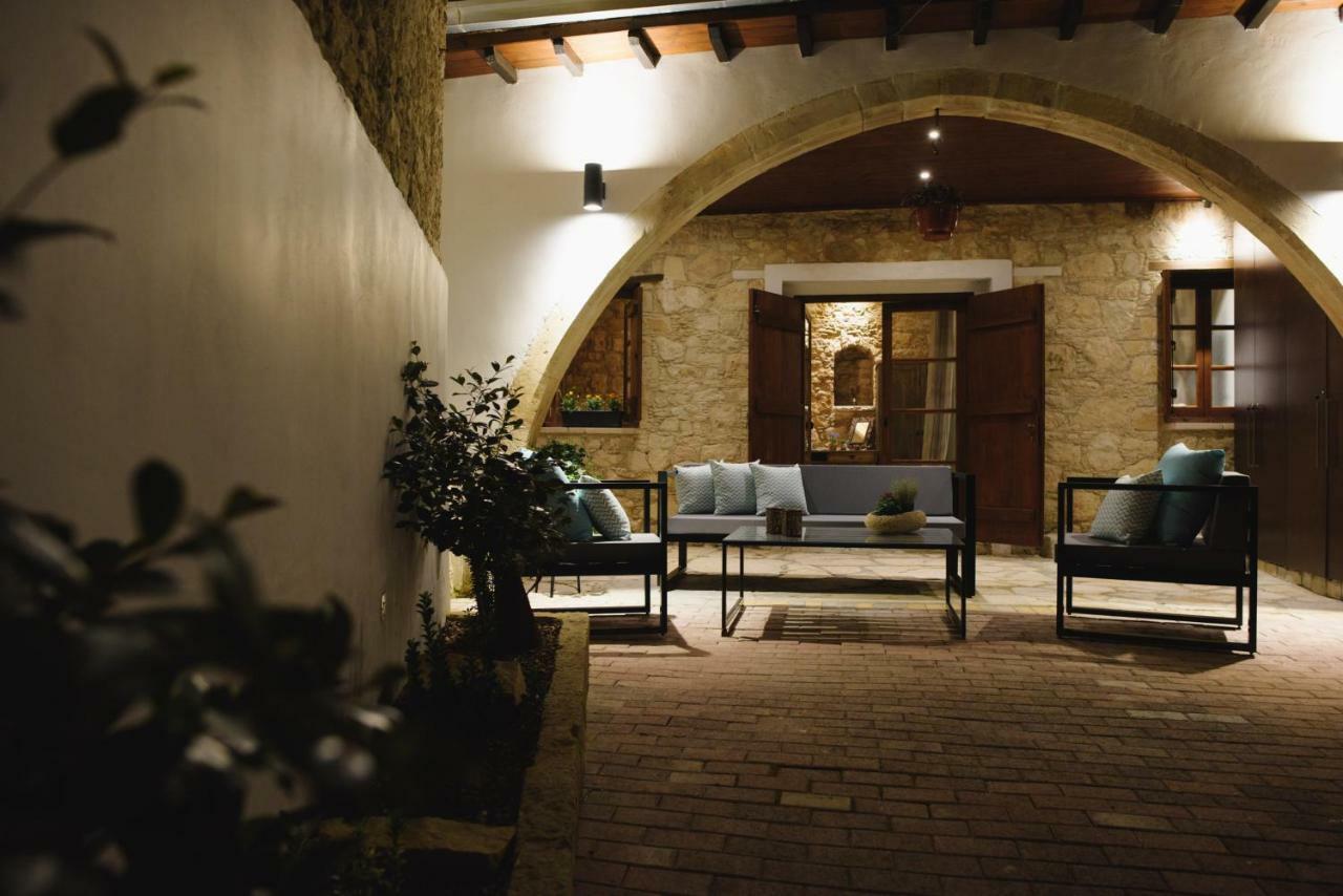 Serenity Boutique House Vouni Luaran gambar