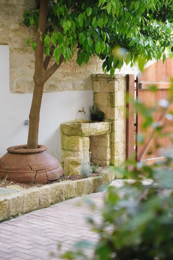 Serenity Boutique House Vouni Luaran gambar