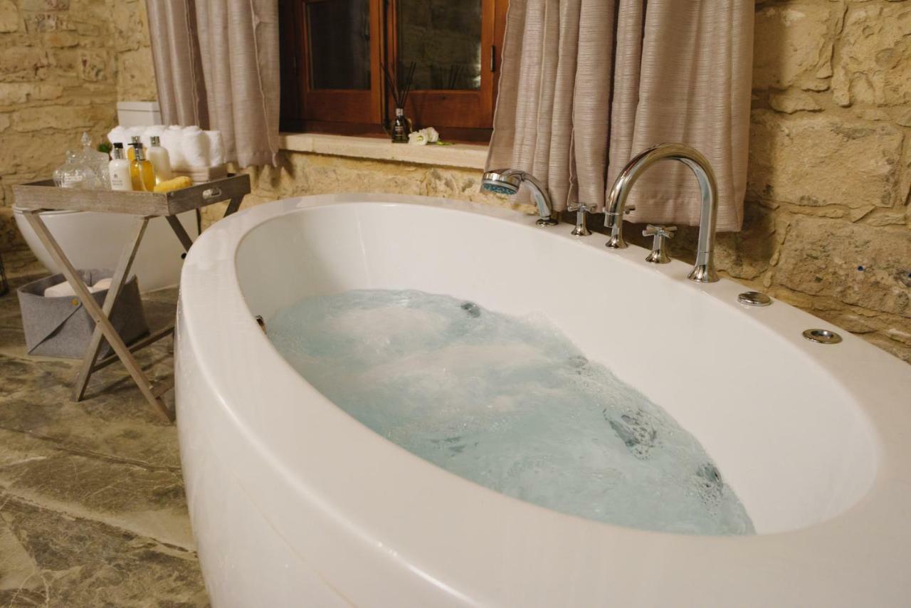 Serenity Boutique House Vouni Luaran gambar
